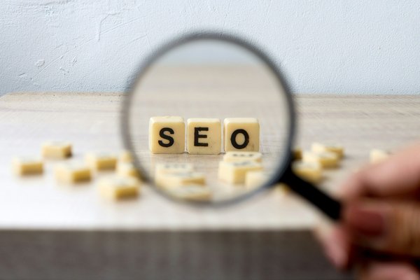 Maximisez votre visibilité en ligne avec un consultant seo à rouen