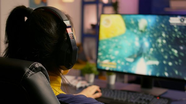 Découvrez l'écran gamer philips 49 pouces pour une immersion totale